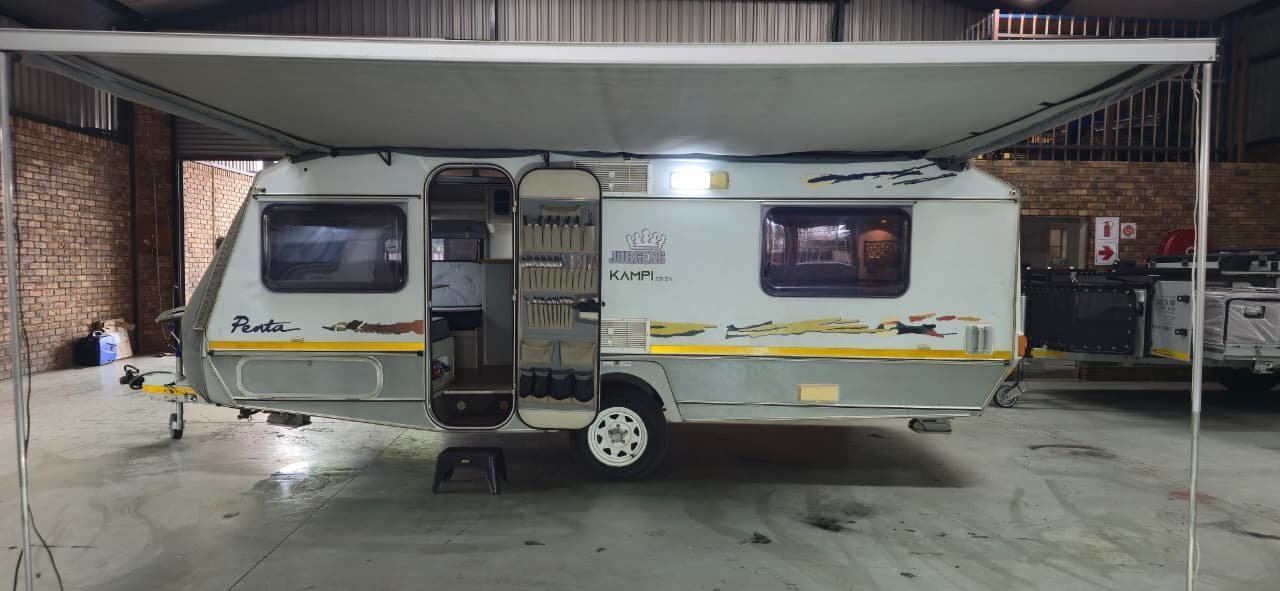 The Old School Explorer - (KTMJP02)